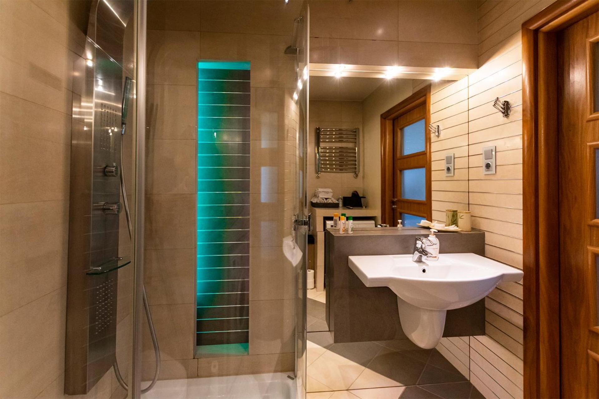 Apartament Rondo Verona - Free, Secure Parking For Guests Вроцлав Екстериор снимка